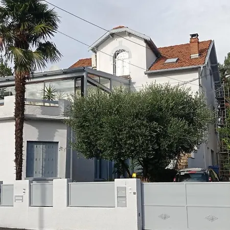 Apartment Meublee Independante, Avec Piscine Et Jardin, 1 Lit Pour 2 Personnes Direct Gare Aeroport