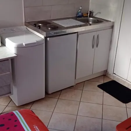 Apartment Meublee Independante, Avec Piscine Et Jardin, 1 Lit Pour 2 Personnes Direct Gare Aeroport Toulouse
